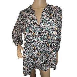 Torrid Harper 3/4 Sleeve V-Neck Loose Fit Floral Pattern Blouse